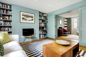 Immaculate Victorian Home next to Greenwich Park by UndertheDoormat